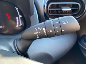 TOYOTA YARIS CROSS 1.5 Vvt-H Design Suv 5Dr Petrol Hybrid E-Cvt Euro 6 (S/S) (116 P