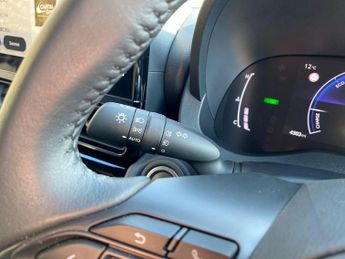 TOYOTA YARIS CROSS 1.5 Vvt-H Design Suv 5Dr Petrol Hybrid E-Cvt Euro 6 (S/S) (116 P