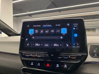 VOLKSWAGEN ID.3 Pro 58Kwh Family Hatchback 5Dr Electric Auto (145 Ps)