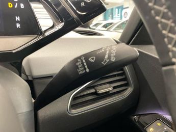 VOLKSWAGEN ID.3 Pro 58Kwh Family Hatchback 5Dr Electric Auto (145 Ps)