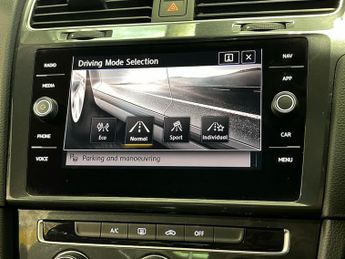 VOLKSWAGEN GOLF 1.6 Tdi Match Hatchback 5Dr Diesel Dsg Euro 6 (S/S) (115 Ps)
