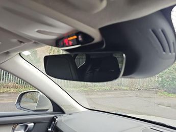 VOLVO XC40 Xc40 2.0 T4 Inscription 5Dr Awd Geartronic Estate