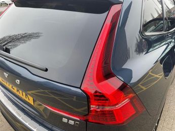 VOLVO XC60 Xc60 2.0 B5 Awd Petrol Plus Dark Automatic