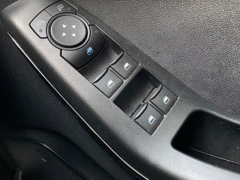 FORD FIESTA 1.0 Ecoboost Hybrid Mhev 125 Titanium 5Dr Auto