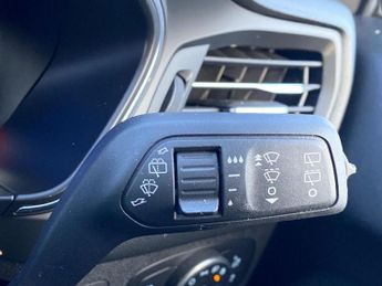 FORD FOCUS 1.0 Ecoboost Hybrid Mhev Titanium Vig 5Dr Auto