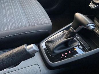 KIA STONIC 1.0T Gdi 99 2 5Dr Dct