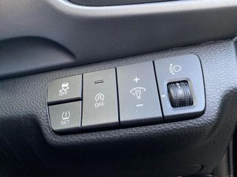 KIA STONIC 1.0T Gdi 99 2 5Dr Dct