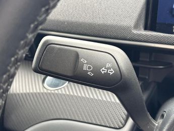 FORD MUSTANG MACH-E 197Kw Select 72Kwh Rwd 5Dr Auto