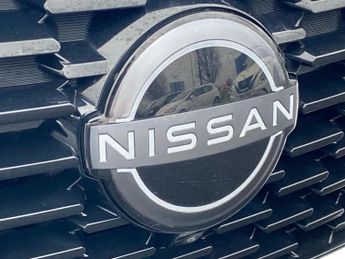 NISSAN QASHQAI 1.3 Dig-T Mh 158 N-Connecta 5Dr Xtronic
