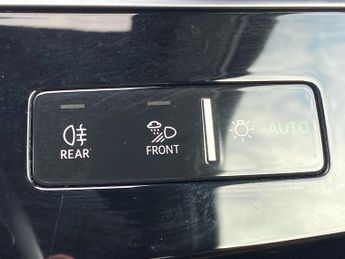 AUDI E-TRON 300Kw 55 Quattro 95Kwh Launch Edition 5Dr Auto