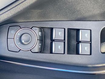 FORD PUMA 1.0 Ecoboost Hybrid Mhev St 5Dr Dct