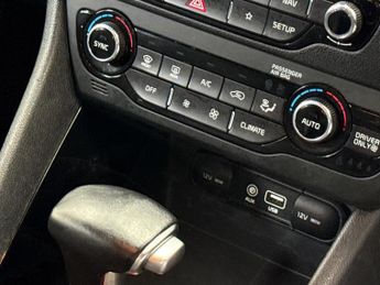 KIA NIRO 1.6 Gdi Hybrid 2 5Dr Dct