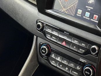 KIA NIRO 1.6 Gdi Hybrid 2 5Dr Dct