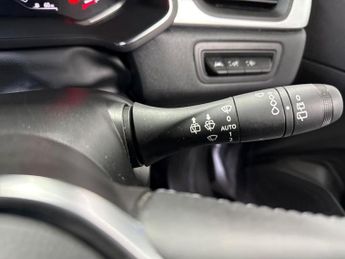 RENAULT CAPTUR 1.6 E-Tech Evolution Suv 5Dr Petrol Hybrid Auto Euro 6 (S/S) (14