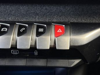 PEUGEOT 5008 1.2 Puretech Allure Suv 5Dr Petrol Eat Euro 6 (S/S) (130 Ps)