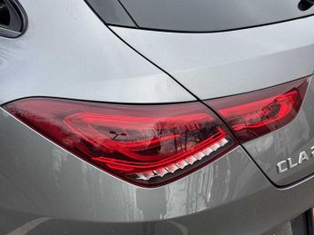 MERCEDES-BENZ CLA Cla 200 Amg Line Premium 5Dr Tip Auto