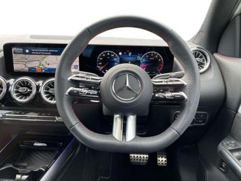 MERCEDES-BENZ GLA Gla 200 Amg Line Executive 5Dr Auto