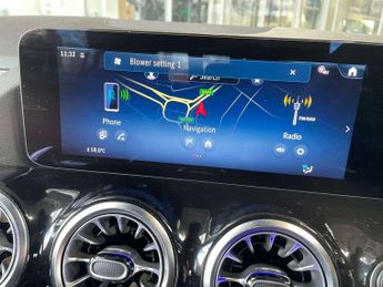 MERCEDES-BENZ GLA Gla 200 Amg Line Executive 5Dr Auto