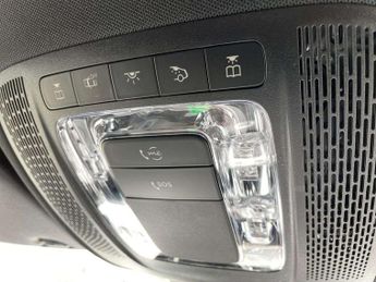 MERCEDES-BENZ GLA Gla 200 Amg Line Executive 5Dr Auto