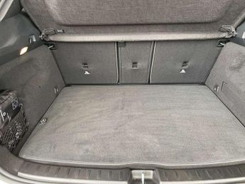 MERCEDES-BENZ GLA Gla 200 Amg Line Executive 5Dr Auto