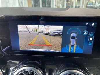 MERCEDES-BENZ GLA Gla 200 Amg Line Executive 5Dr Auto