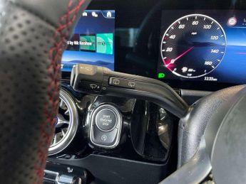 MERCEDES-BENZ GLA Gla 200 Amg Line Executive 5Dr Auto