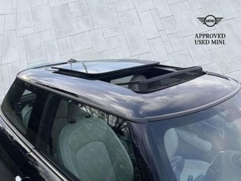 MINI HATCHBACK 135Kw Cooper S Level 3 33Kwh 3Dr Auto