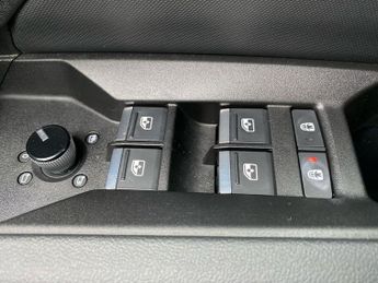 AUDI Q4 210Kw 45 82Kwh S Line 5Dr Auto [Leather/Tech Pack]