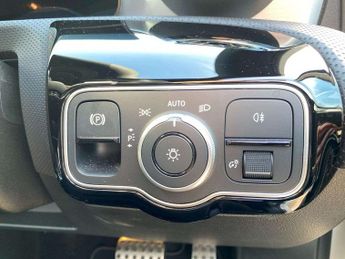 MERCEDES-BENZ A CLASS A200 Amg Line Executive 5Dr Auto