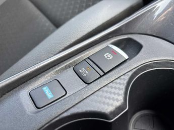 Nissan JUKE 1.6 Hybrid N-Connecta 5Dr Auto