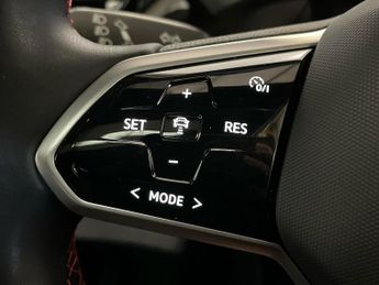 VOLKSWAGEN ID.5 Gtx 77Kwh Style Suv 5Dr Electric Auto 4Motion (299 Ps)