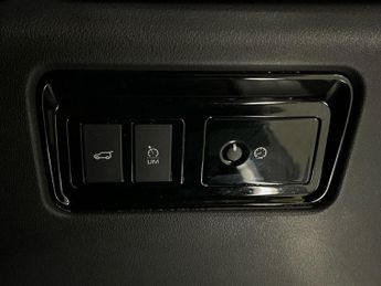 JAGUAR F-PACE 2.0 D180 R-Sport Suv 5Dr Diesel Auto Awd Euro 6 (S/S) (180 Ps)