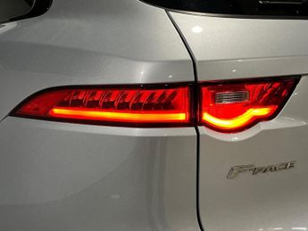 JAGUAR F-PACE 2.0 D180 R-Sport Suv 5Dr Diesel Auto Awd Euro 6 (S/S) (180 Ps)
