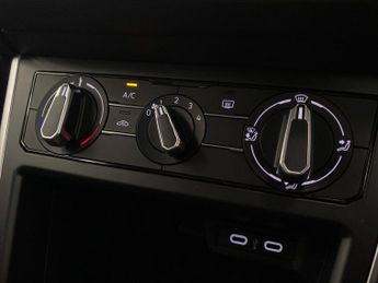 VOLKSWAGEN TAIGO 1.0 Tsi Life Suv 5Dr Petrol Dsg Euro 6 (S/S) (110 Ps)