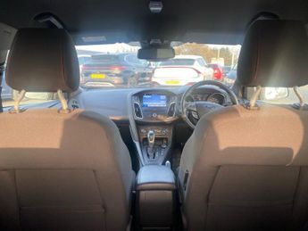 FORD FOCUS 1.5 Tdci 120 St-Line Navigation 5Dr Powershift