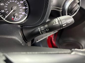 NISSAN JUKE 1.6 N-Connecta Suv 5Dr Petrol Hybrid Auto Euro 6 (143 Ps)