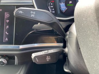 AUDI Q3 1.5 Tfsi Cod 35 S Line Suv 5Dr Petrol S Tronic Euro 6 (S/S) (150