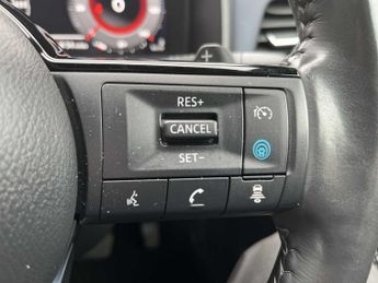 NISSAN QASHQAI 1.3 Dig-T Mh 158 Tekna 5Dr Xtronic