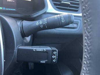 RENAULT CAPTUR 1.8 E-Tech Full Hybrid 160 Evolution 5Dr Auto