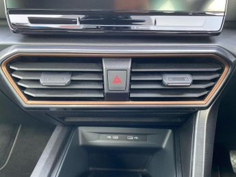 CUPRA FORMENTOR 1.5 Tsi 150 V2 5Dr Dsg