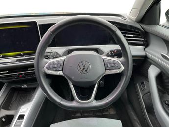 VOLKSWAGEN PASSAT 1.5 Etsi Mhev Life Estate 5Dr Petrol Hybrid Dsg Euro 6 (S/S) (15