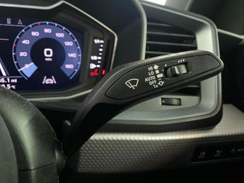 AUDI A1 1.0 Tfsi 30 S Line Sportback 5Dr Petrol S Tronic Euro 6 (S/S) (1