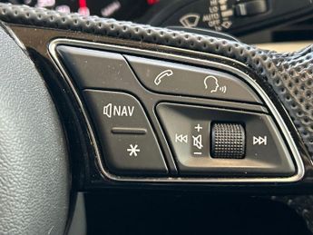 AUDI A4 2.0 Tfsi 40 S Line Saloon 4Dr Petrol S Tronic Euro 6 (S/S) (190 