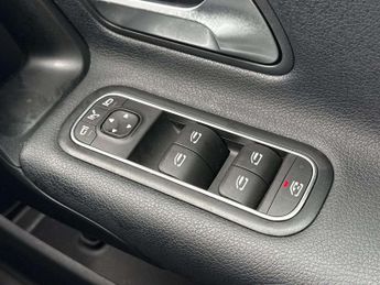 MERCEDES-BENZ CLA Cla 180 Sport Edition 4Dr Tip Auto