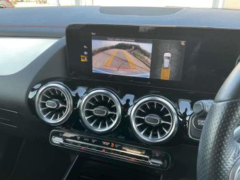 Mercedes-Benz EQA Eqa 250 140Kw Amg Line Premium 66.5Kwh 5Dr Auto