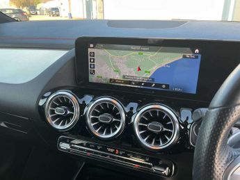 Mercedes-Benz EQA Eqa 250 140Kw Amg Line Premium 66.5Kwh 5Dr Auto