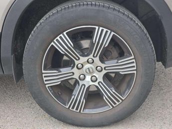 VOLVO XC40 2.0 B4P Inscription 5Dr Awd Auto