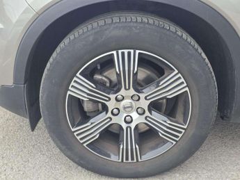 VOLVO XC40 2.0 B4P Inscription 5Dr Awd Auto