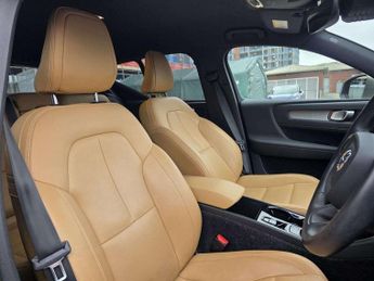 VOLVO XC40 2.0 B4P Inscription 5Dr Awd Auto