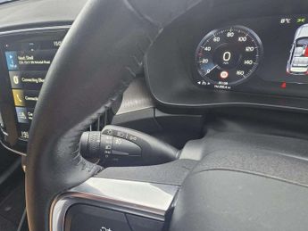VOLVO XC40 2.0 B4P Inscription 5Dr Awd Auto